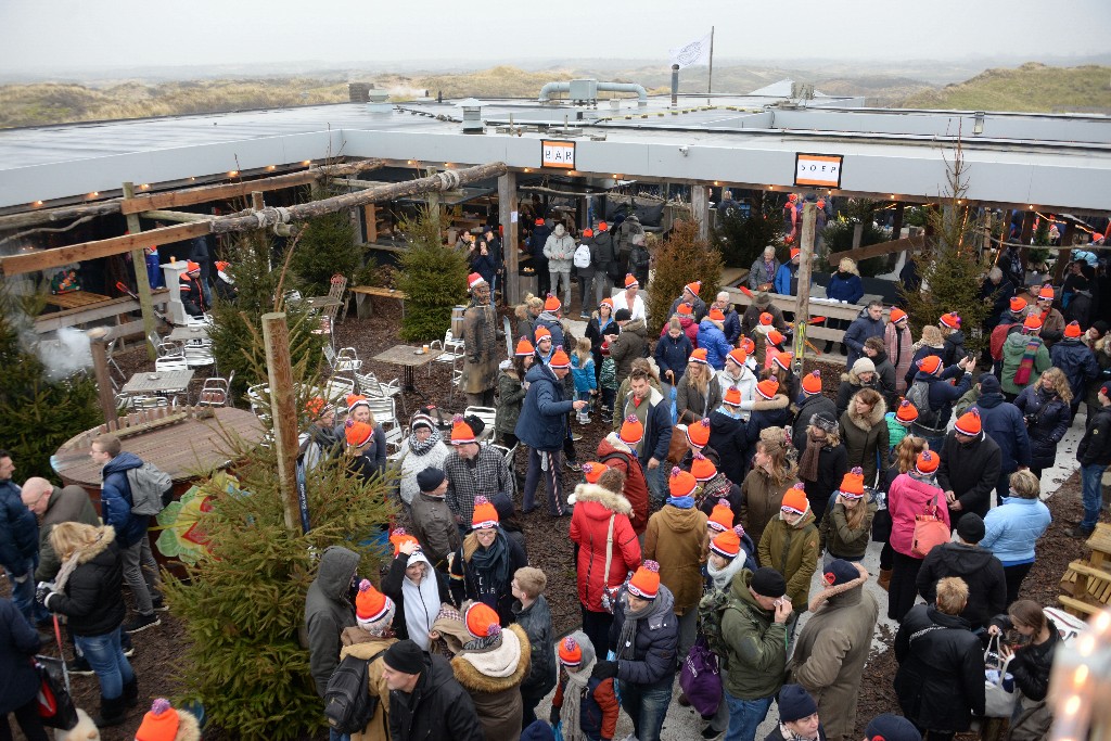 ../Images/Nieuwjaarsduik Nederzandt 2017 002.jpg